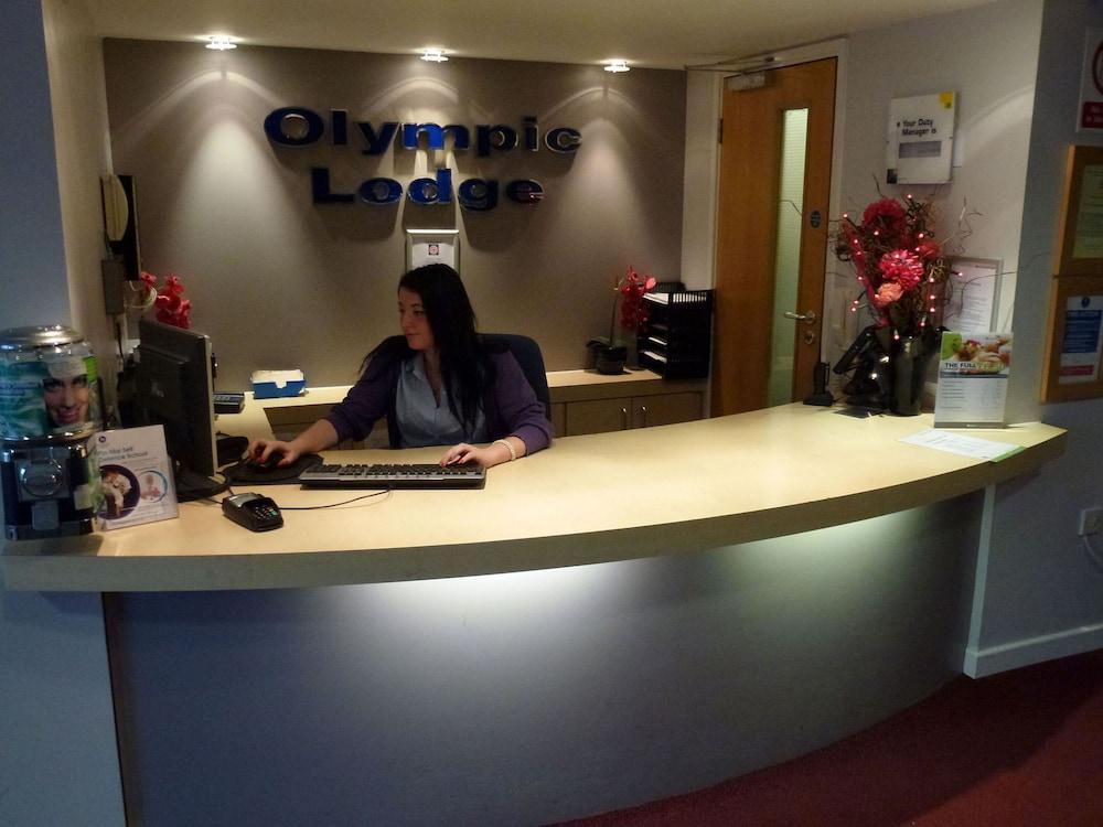 The Olympic Lodge Aylesbury (Buckinghamshire) Exterior foto