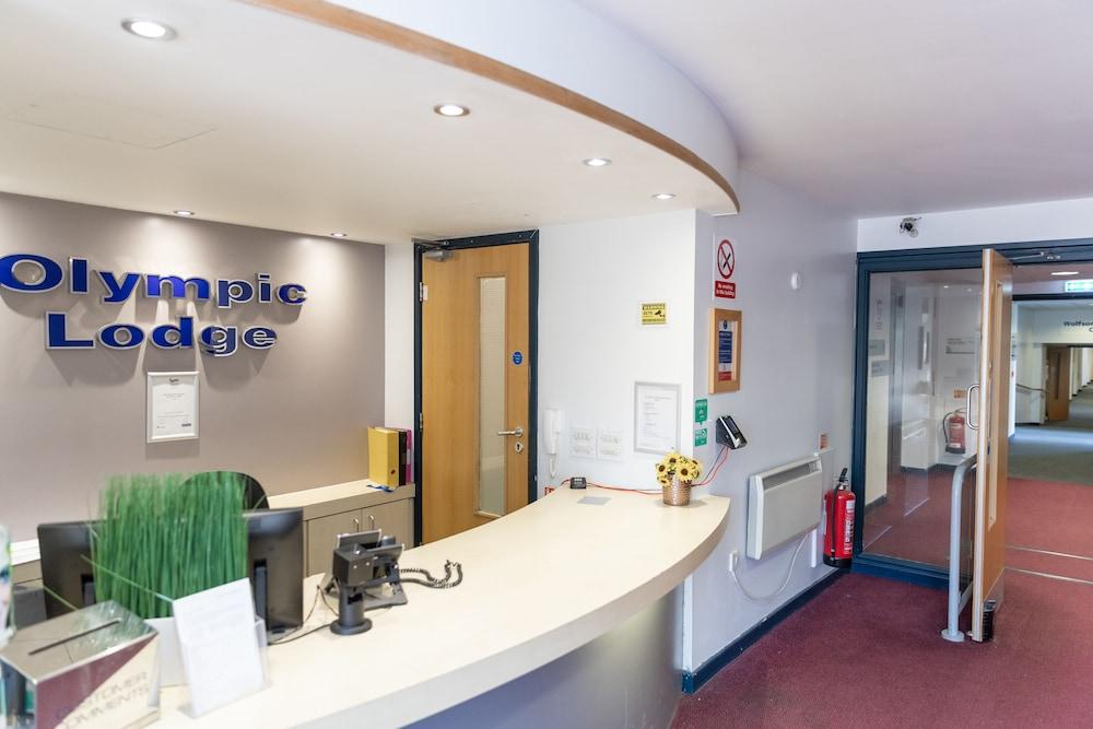 The Olympic Lodge Aylesbury (Buckinghamshire) Exterior foto